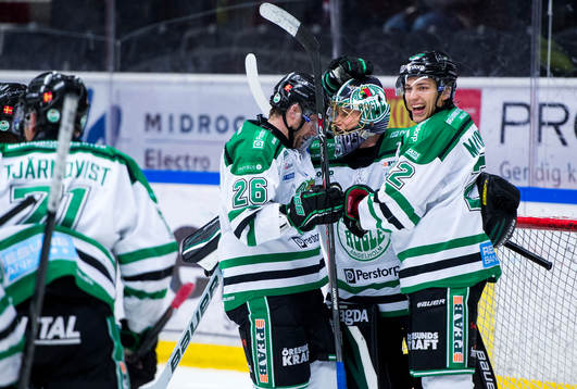 Rögles Jakob Johansson och Eric Martinsson jublar
