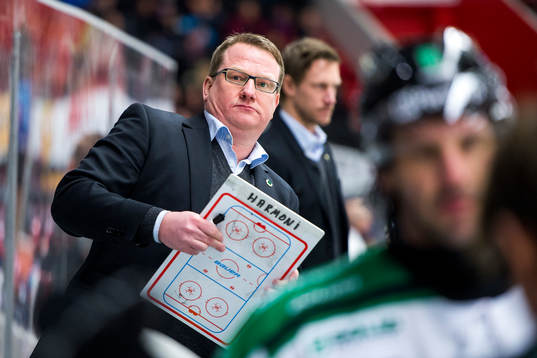 Rögles tränare Rögles tränare Magnus Bogren