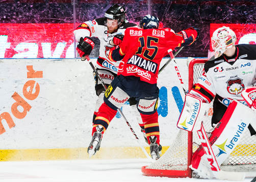 Malmös David Liffiton trycks till av Djurgårdens Steve