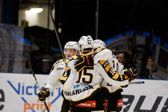 Skellefteås Joakim Lindström jublar