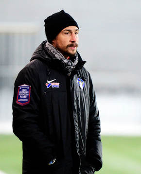 Falkenbergs tränare Henrik Larsson