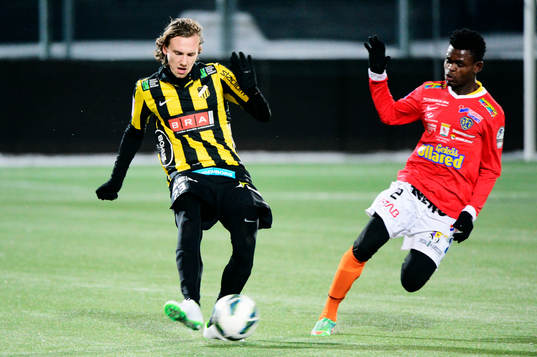 Häckens Simon Sandberg och Falkenbergs Godsway Donyoh