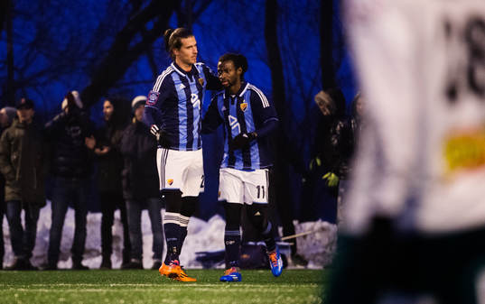 Djurgårdens  Aleksandar Prijovic  och Amadou Jawo  jublar