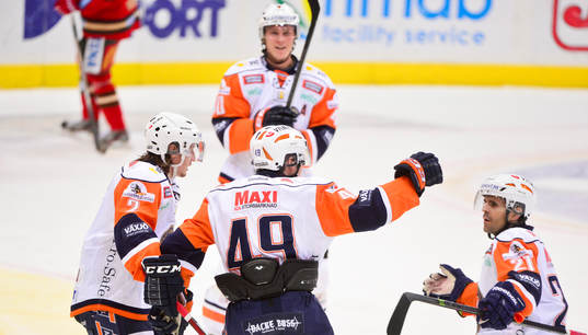 Växjös Rhett Rakhshani gör 2-1 och jublar