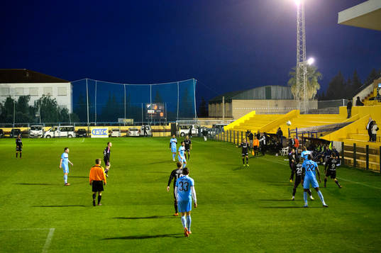 Översikt Estadio San Pedro där träningsmatchen mellan