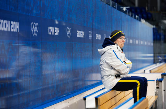 Assisterande tränaren Leif Boork på damkronornas träning