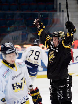 s Victor Ahlström jublar