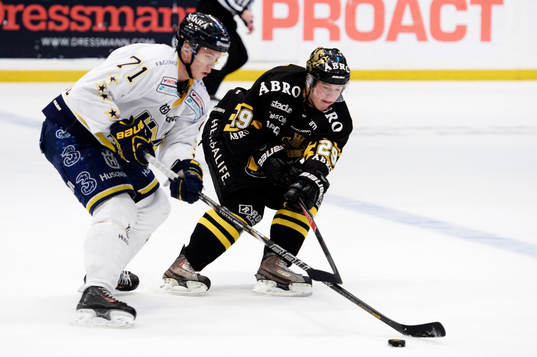s William Karlsson och AIK:s Henrik Rommel