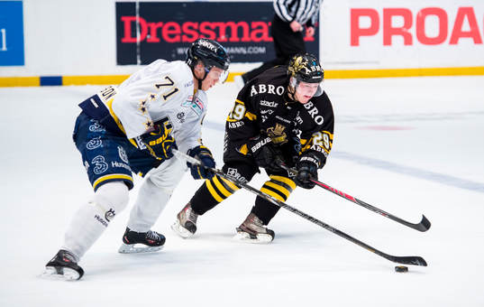 s William Karlsson och AIK:s Henrik Rommel