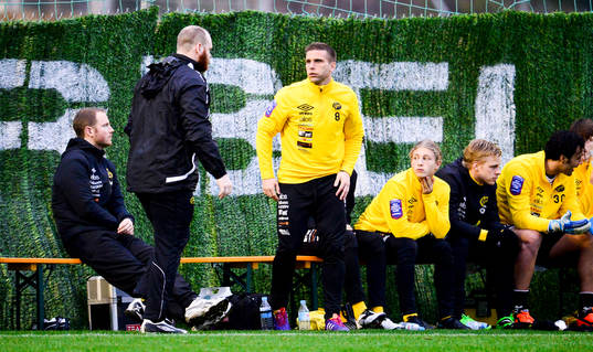 Elfsborgs Anders Svensson på bänken