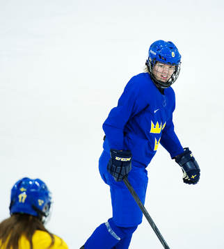 Sveriges Lina Bäcklin på Damkronornas träning