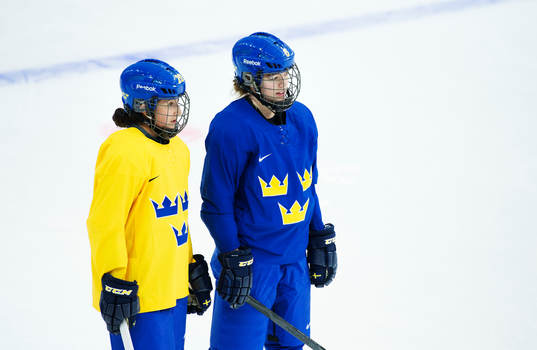 Sveriges Fanny Rask och Lina Bäcklin på Damkronornas