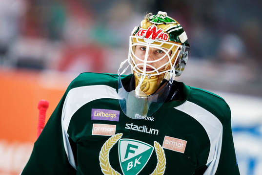 Färjestads målvakt Fredrik Pettersson-Wentzel på
