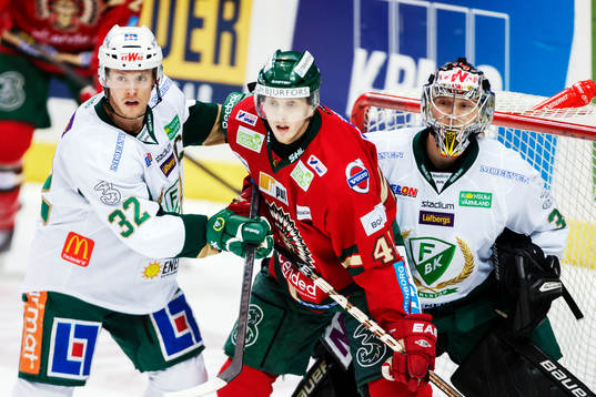 Färjestads Magnus Nygren och Frölundas Pontus Widerström