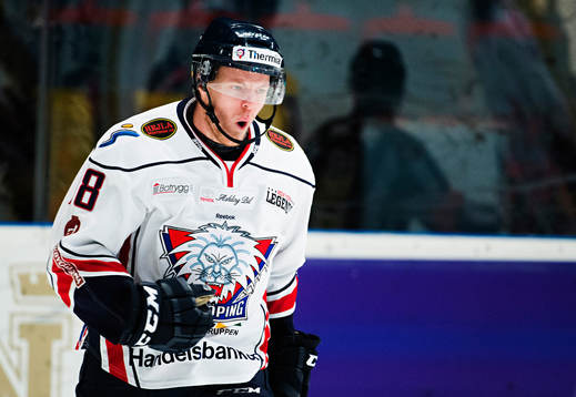 Linköpings  Jonas Almtorp  jublar