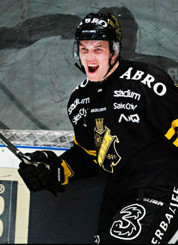 s Dennis Nordström jublar