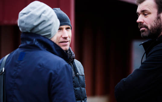 Henrik Rydström står i publiken