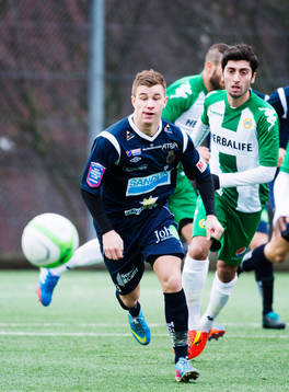 Gefles Oskar Karlsson och Hammarbys  Nahir Besara