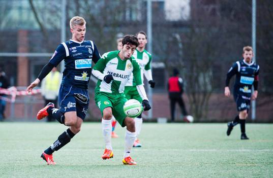 Gefles Robin Nilsson och Hammarbys  Nahir Besara