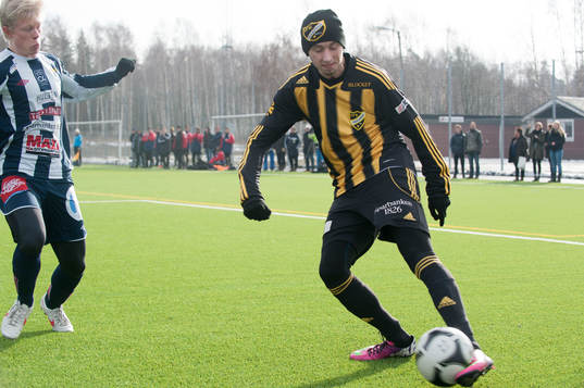 IFK Hässleholms Ilir Salja i träningsmatchen i fotboll