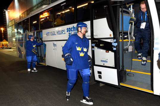Sveriges förbundskapten Pär Mårts och Daniel Sedin