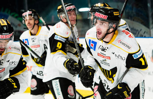 Västerås Luca Caputi jublar
