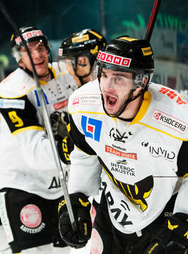 Västerås Luca Caputi jublar