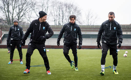 Malmö FFs fystränare Wilner Registre övervakar Simon