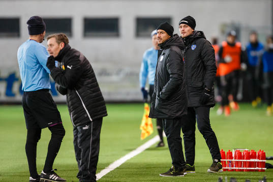 Falkenbergs tränare Henrik Larsson och Falkenbergs