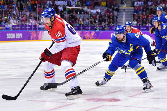 Tjeckiens Jaromir Jagr och Sveriges Henrik Zetterberg i