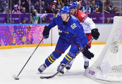 Sveriges Jonathan Ericsson håller undan Tjeckiens David