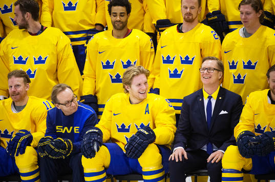 Daniel Alfredsson, förbundskapten Pär Mårts, Gabriel
