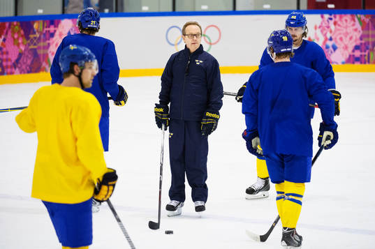 Förbundskapten Pär Mårts på Sveriges ishockeylandslags