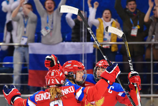 Rysslands Yekaterina Smolentseva jublar