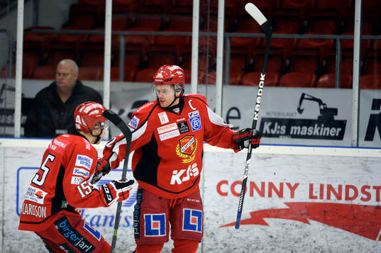 Almtunas Daniel Hermansson och Victor Rollin-Carlsson jublar