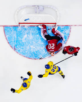 Sveriges Patrik Berglund och Alexander Steen jublar