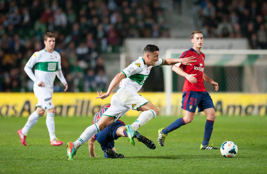 ELCHE, ESPANA - 14 DE FEBRERO: Cristian Herrera durante el