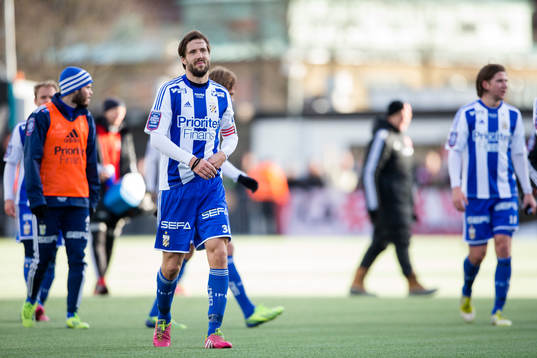 IFK Göteborgs Mattias Bjärsmyr deppar och lämnar planen