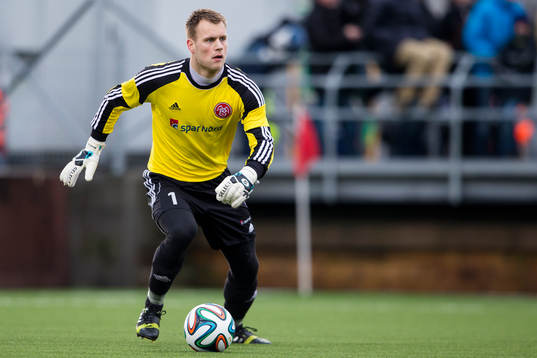 Ålborgs målvakt Nicolai Larsen