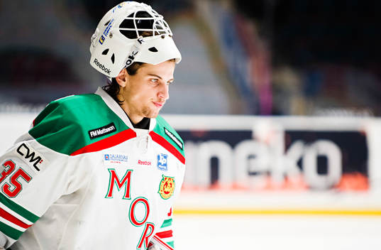 Moras målvakt Mantas Armalis deppar