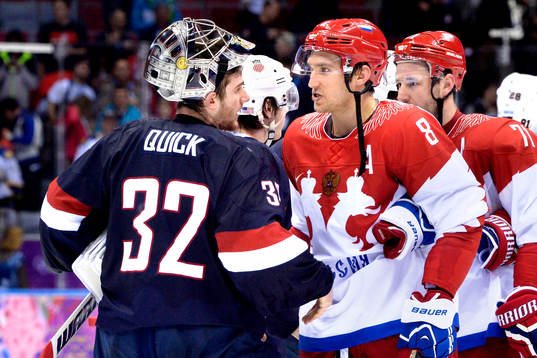 s målvakt Jonathan Quick och Rysslands Alexander Ovechkin