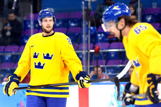 Sveriges Alexander Edler och Erik Karlsson i