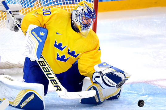 Sveriges målvakt Henrik Lundqvist i ishockeymatchen mellan