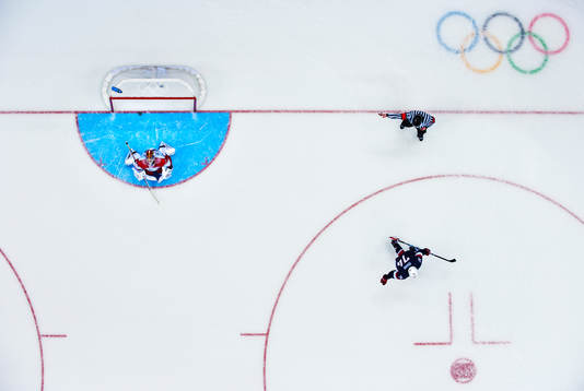 s TJ Oshie jublar