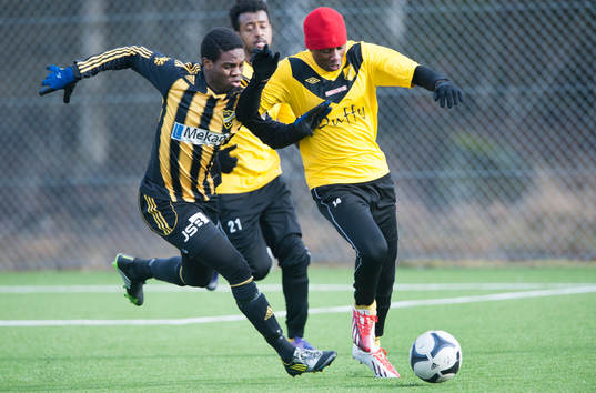IFK Hässleholms Edem Hetcheli i träningsmatchen mellan