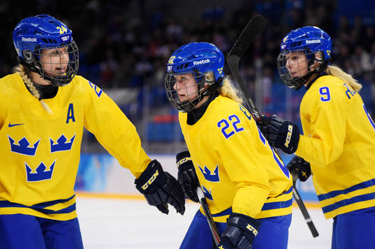 Sveriges Erika Grahm, Emma Eliasson och Josefine Holmgren