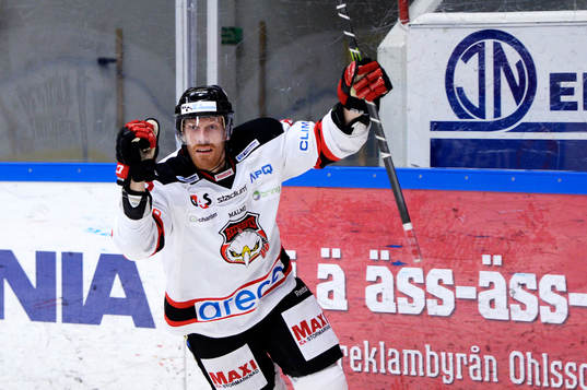 Malmö Redhawks Jens Olsson jublar