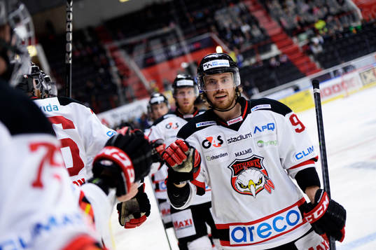 Malmö Redhawks Mattias Persson jublar