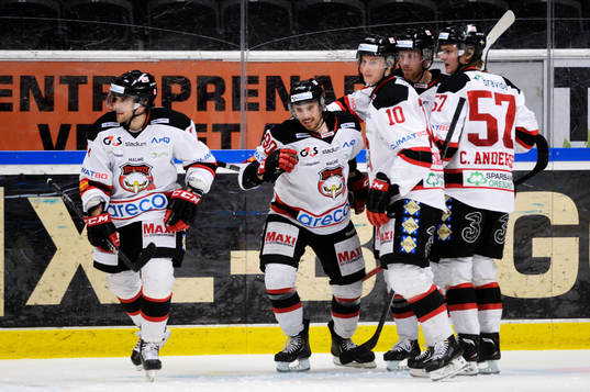Malmö Redhawks Mattias Persson jublar