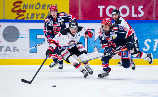 Malmö Redhawks Fredrik Storm och  Södertäljes William